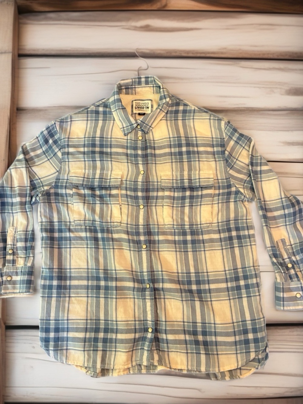 American Eagle Blue and Cream Plaid Snap -Up Shirt Seriously Lived In Women’s M
